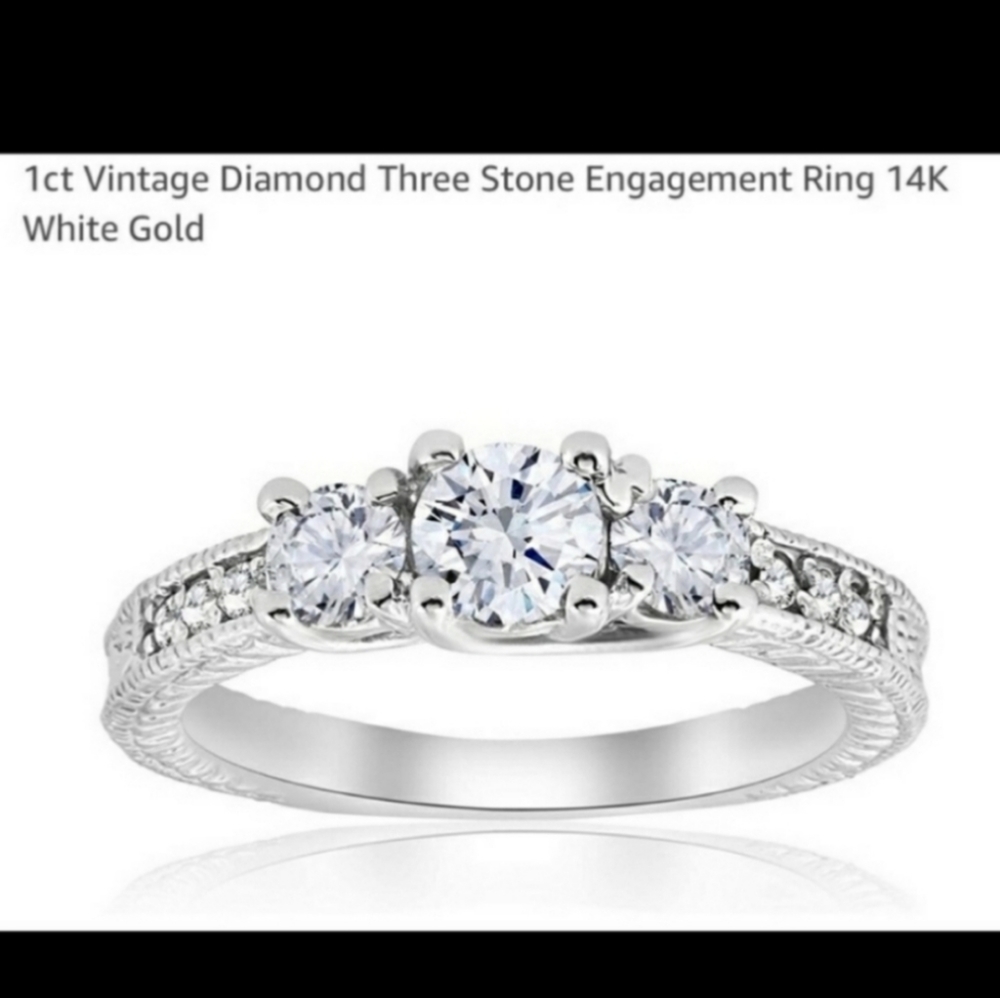Stunning 14k gold 1 carat natural diamond ring